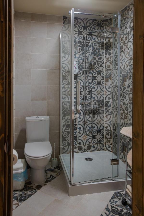 Знакова Хата Apartment Grebenov Ngoại thất bức ảnh